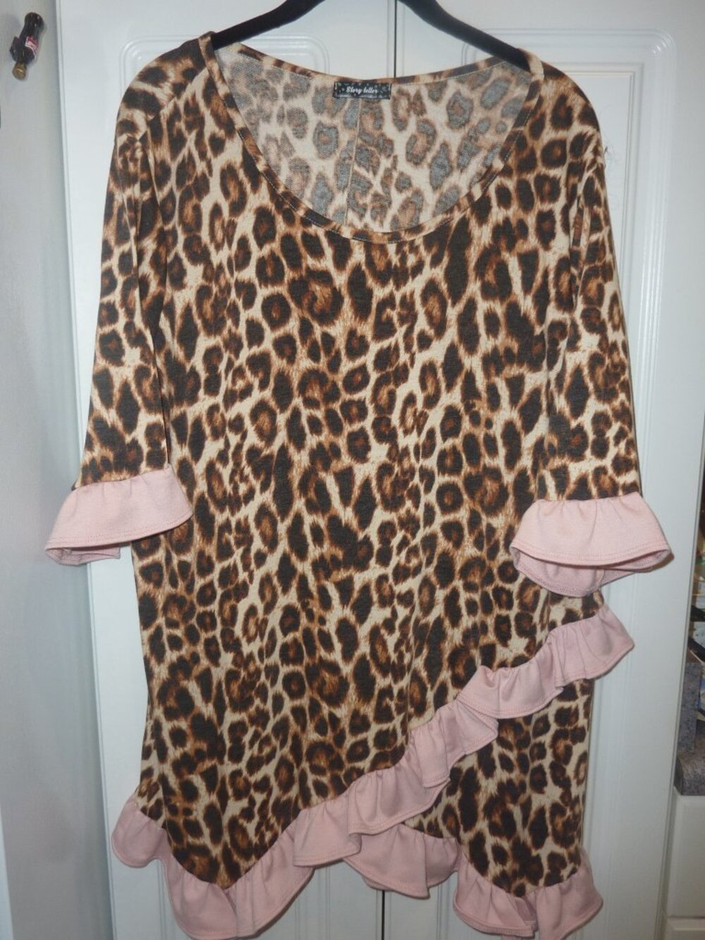 NEW Story Teller Leopard Animal Print Tunic With Pink Ruffle Accents 3X